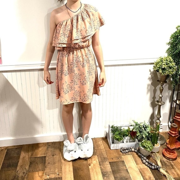 Lush floral dress - Picture 2 of 9